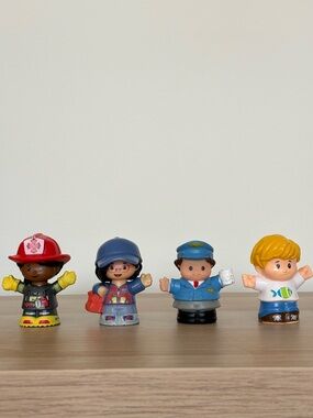Fisher-Price Little People Assorted Lot of 4